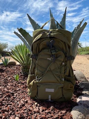TETON Sports Oasis 22L Hydration Pack  Olive Green