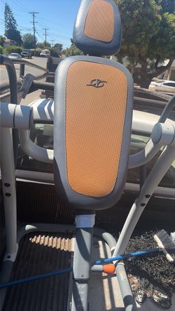 Octane Fitness Elliptical Machine