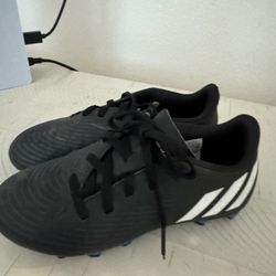 Soccer Cleats Kids Size 1 