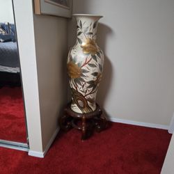 Beautiful Asian Style Base With Pedestal. $100 For Both Or $75 For Base And $25 For Pedestal.