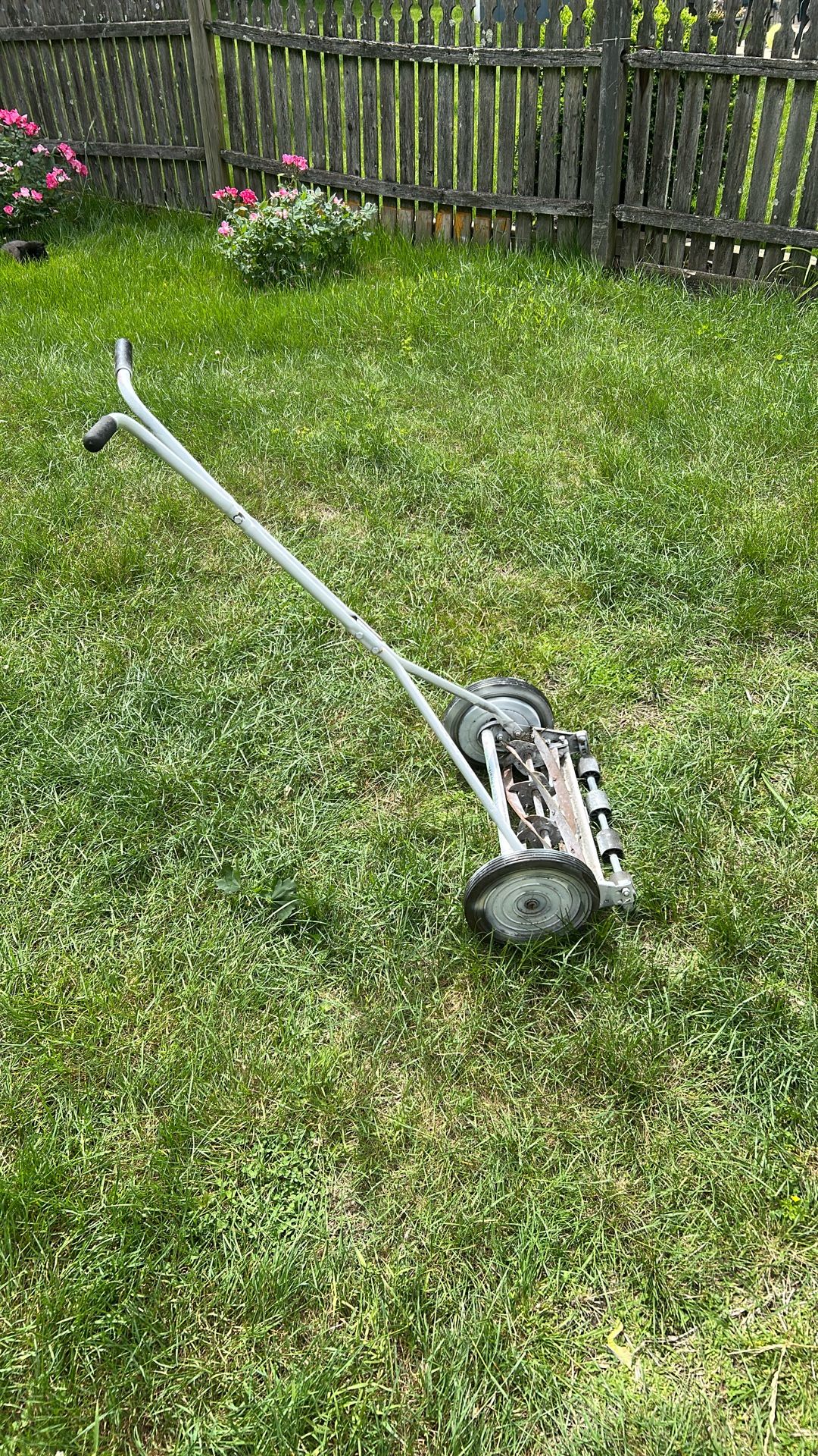 American Lawn Mower Company Push Mower