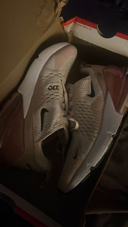 Soft pink-white/black Nike 270s