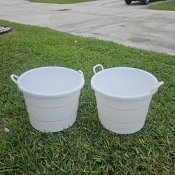 2 WHITE ROUND LAUNDRY BUCKETS. $9