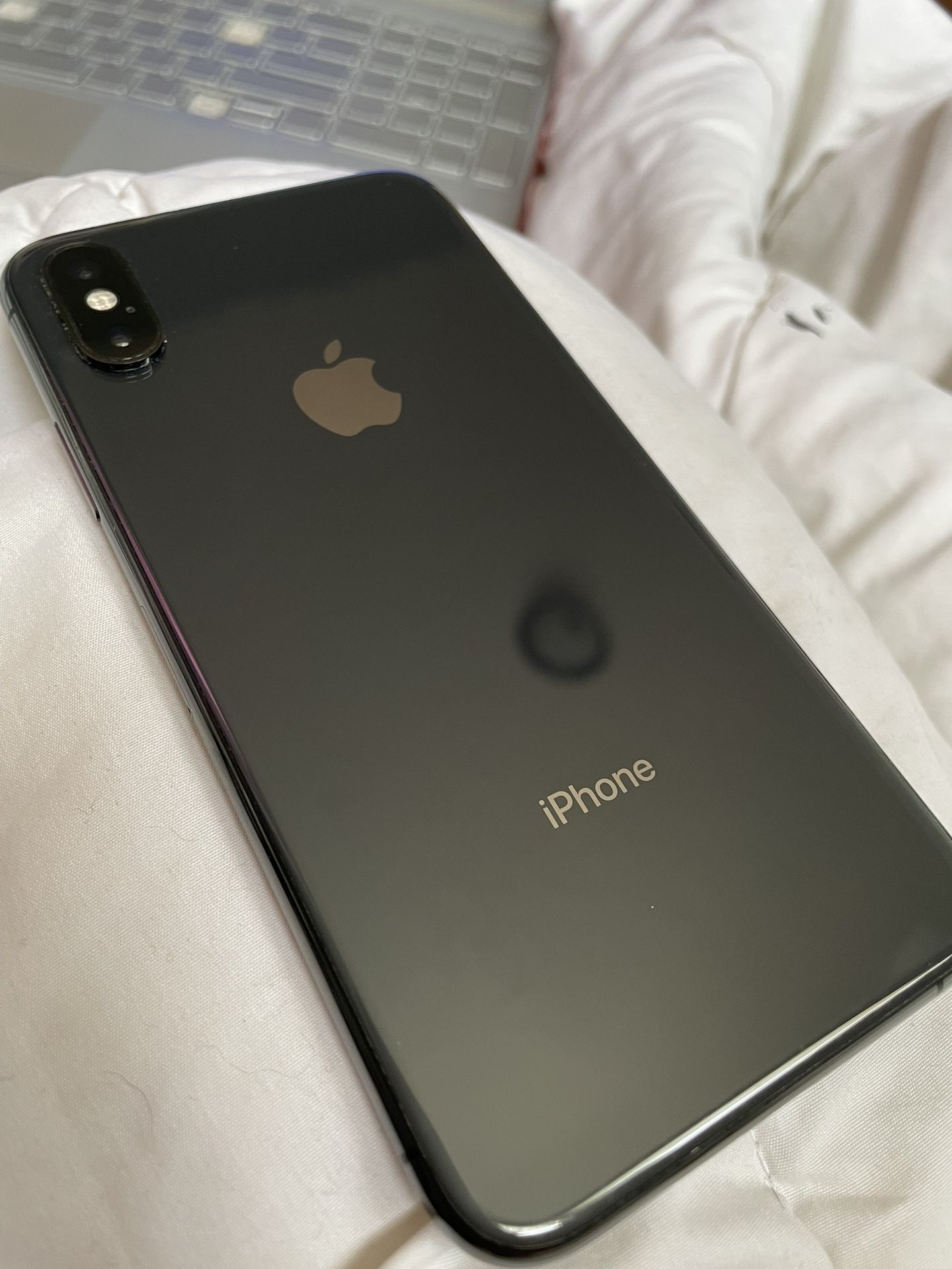 iPhone XS 