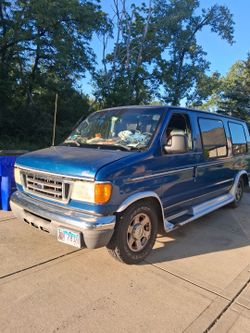 2004 Ford e150 conversion van