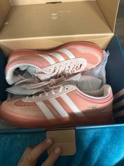 Bad Bunny Gazelle Orange Men’s Size 8 1/2