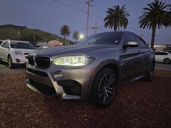 2015 BMW X6 M