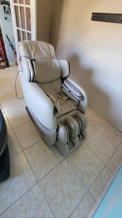 Brio Chaiir Barely Used Asking 5,000