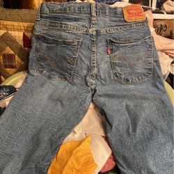 New Levi’s  With Out Tags Size 16 Regular  28/30