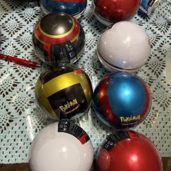Pokeball Tins 
