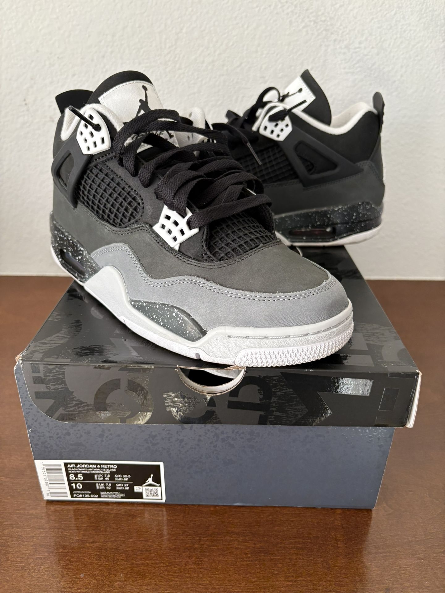 AIR JORDAN 4 RETRO