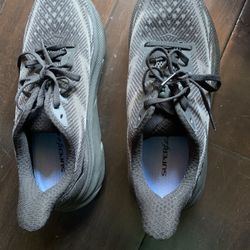 Hoka Shoes Men size 8.5; only worn once