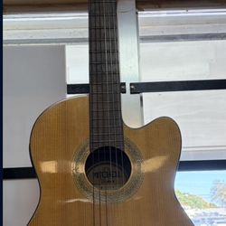 MITCHELL CLASSICAL GUITAR 