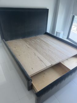 King Bed Platform With Mattress 