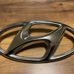 Rear Emblem Hyundai Tucson 