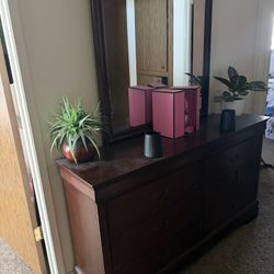 6 Drawer Dresser