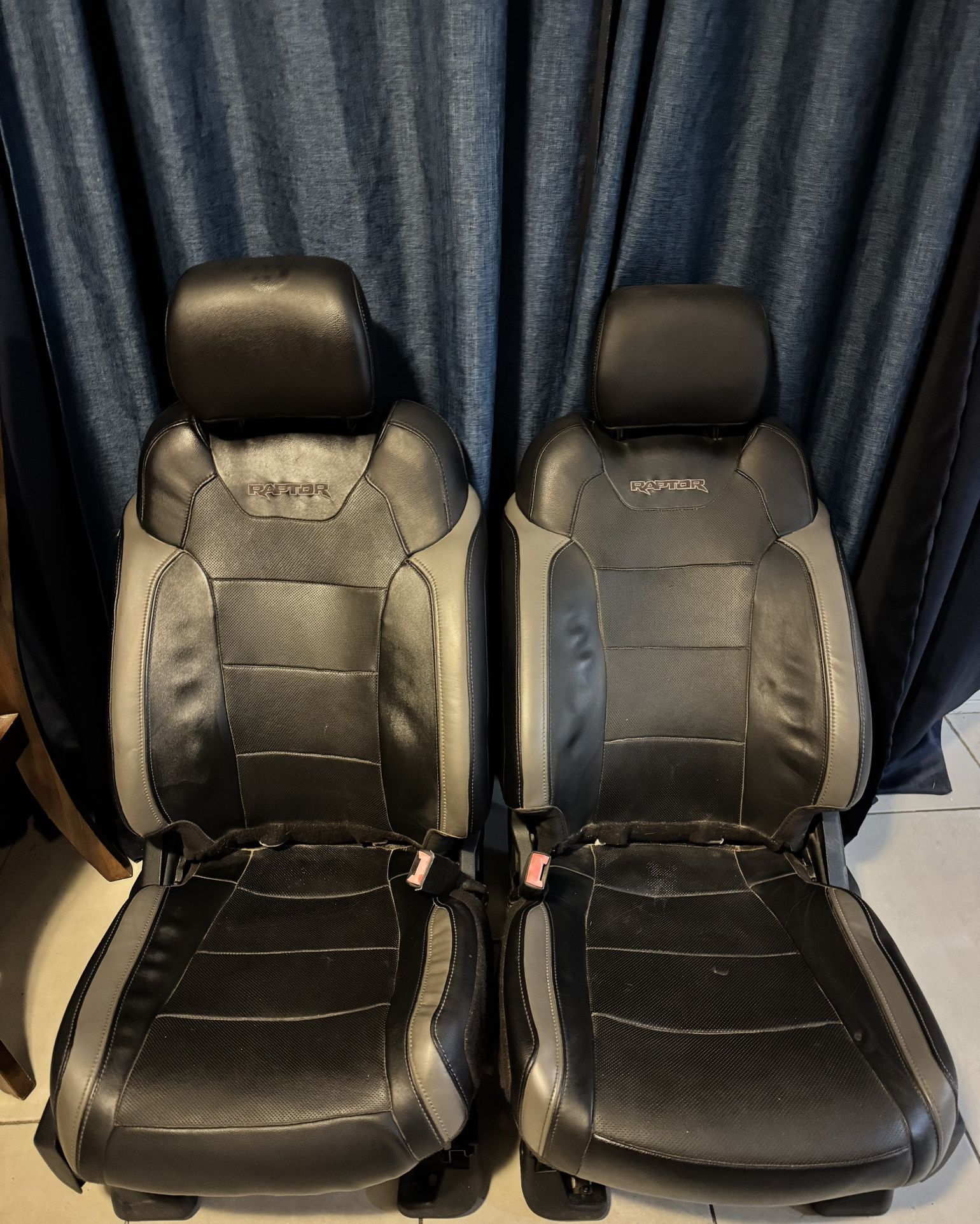 2018 raptor front oem seats
