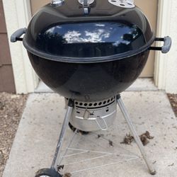 Weber Original Kettle Premium Charcoal Grill 22”