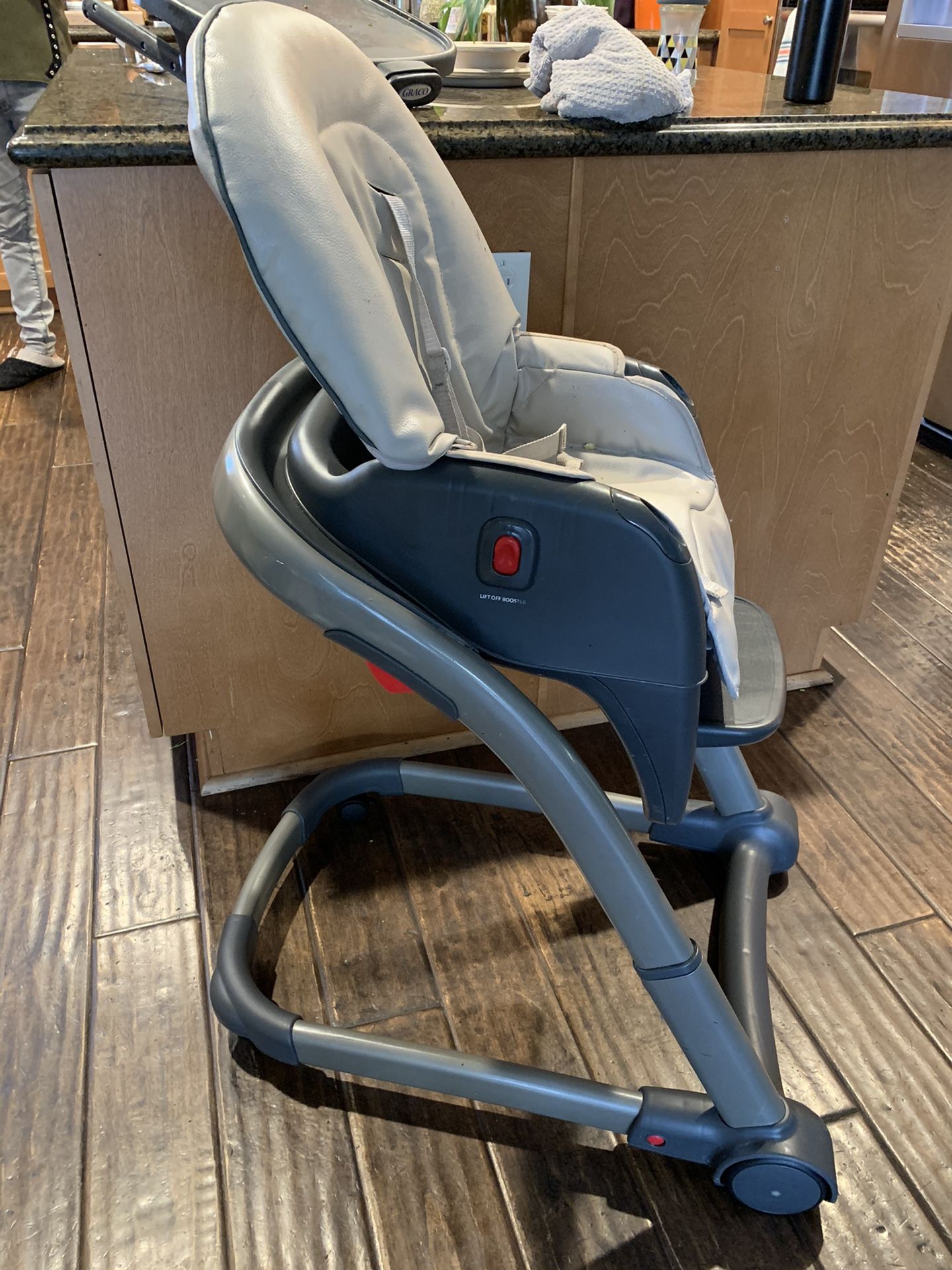 Blossom Graco 6 in 1 high chair