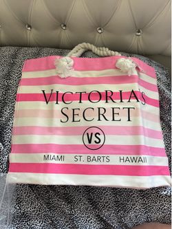 NWT Victoria Secret beach bag