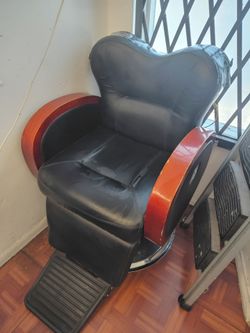 Barber chair