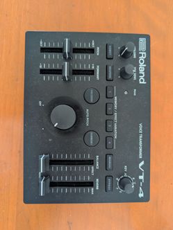 Roland VT-4 Vocal Processor