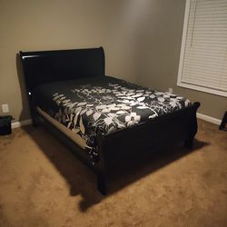 Full-Size bed