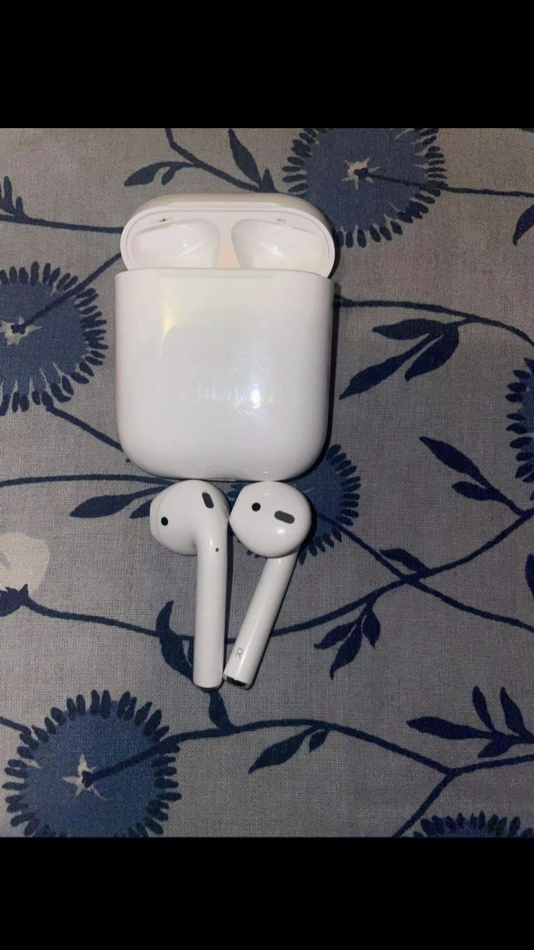 Air Pods For Sell $80 Or Best Offer Need Gone 