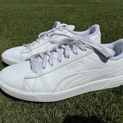 Women’s Size 10 Puma Vikky Leather Sneaker