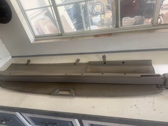 Back cover for a 2004 Toyota Sequoia includes cargo cover