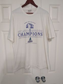 vintage 2001–2002 Arizona Diamondbacks "Back to Back" NL West Division Champions white graphic t-shirt