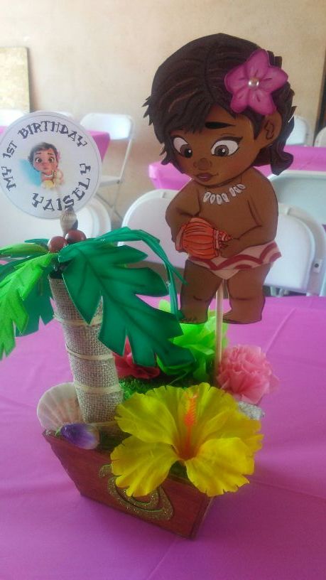 Baby Moana Centerpiece