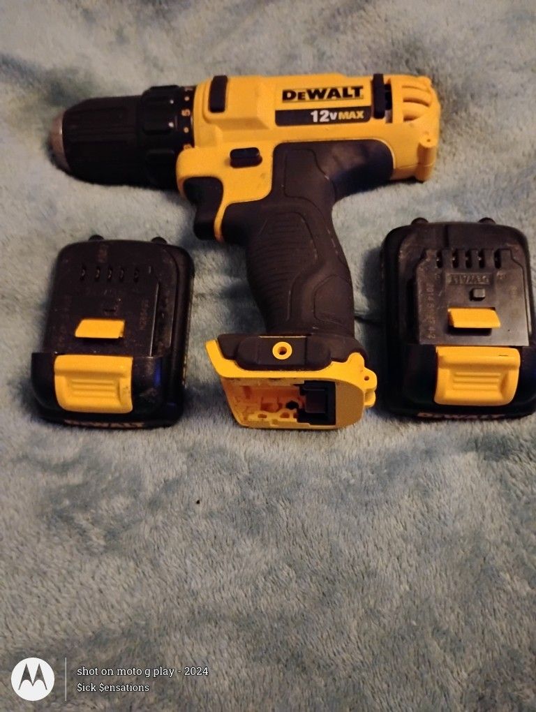 DeWalt ⅜"(10mm) Cordless Drill/Driver & Two 12Volt Batteries