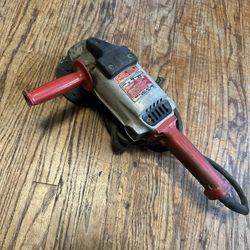 Milwaukee Heavy Duty Grinder 