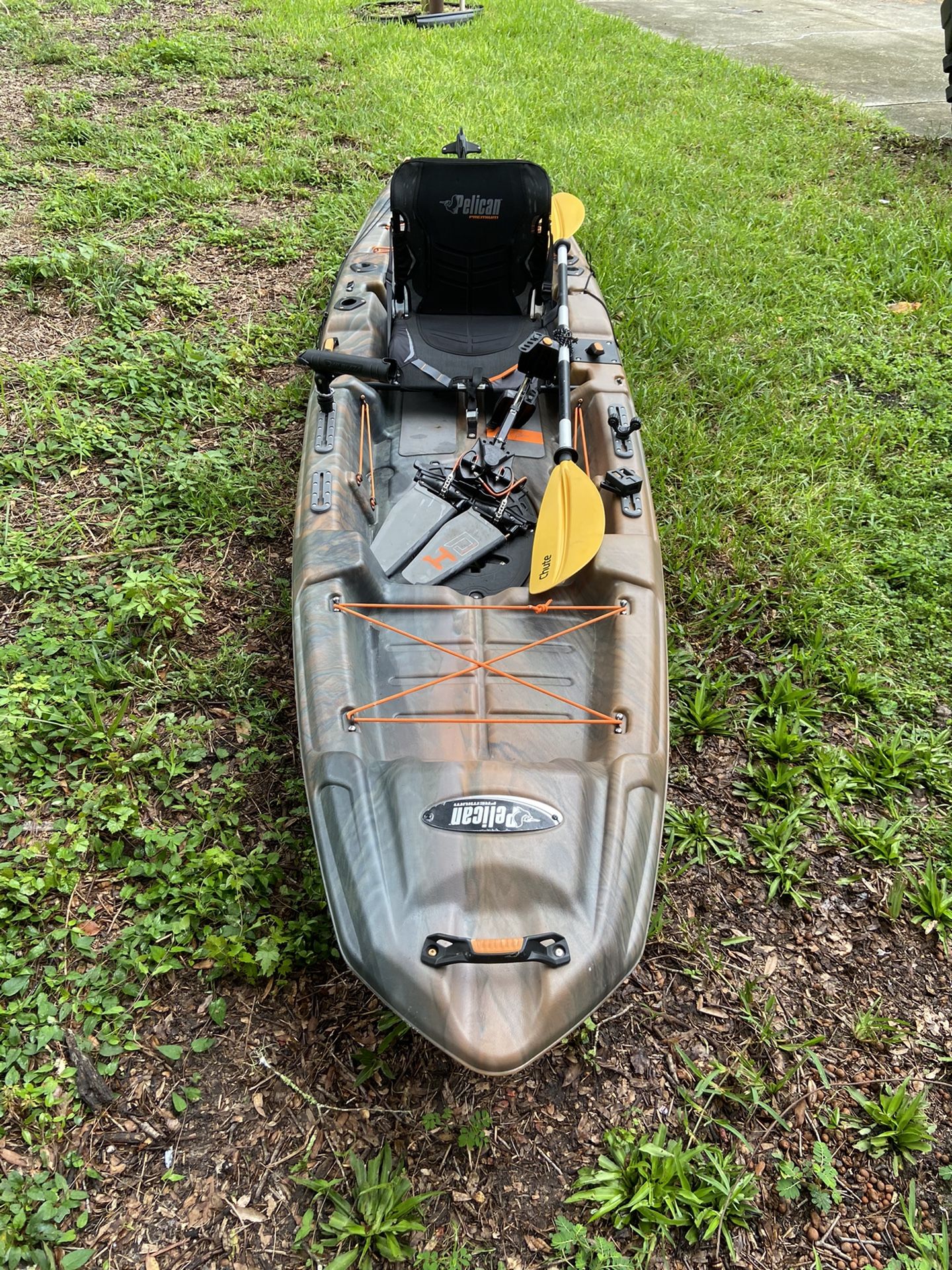 Pelican catch 130 pedal kayak fishing