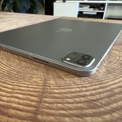 iPad Pro (11-inch) 4th generation 512GB Wi+ Cellular Unlocked