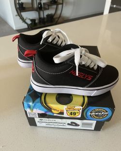 Boys Heelys