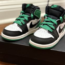 Shoes- Jordan 1 Retro High OG 