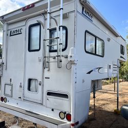 2005 Lance for longbed