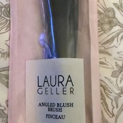 Laura GELLER Angled Blush Brush 