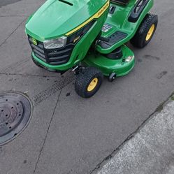 Brand New John Deere S100 Riding Lawn Mower Tractor Hydrostatic