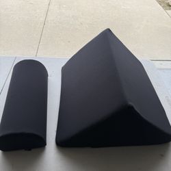 Happy Wedge and Lumbar Pillow 