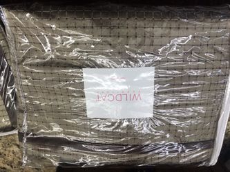 Brand New WILDCAT New York king duvet cover and 2 shams.