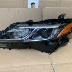 Headlight Toyota Camry LH , 2018-20