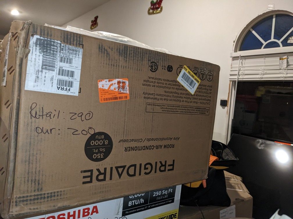 New 8,000 Btu Window Ac Unit By Frigidaire 