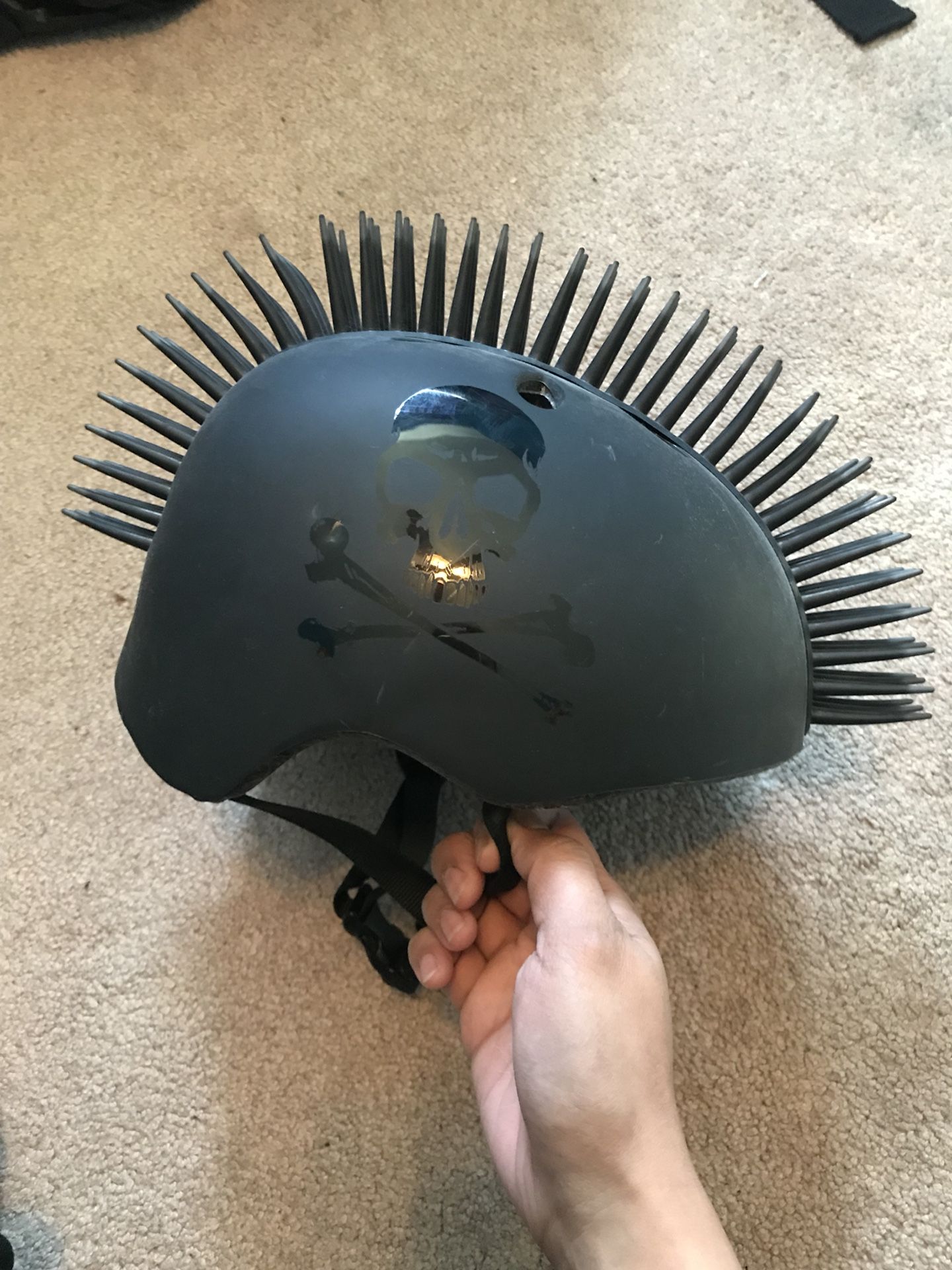 SPIKE HELMET FOR BOYS