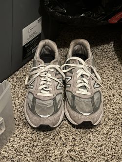 New Balance Men’s 990v5 Sneakers - Size 10