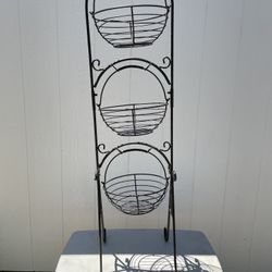 Basket Stand