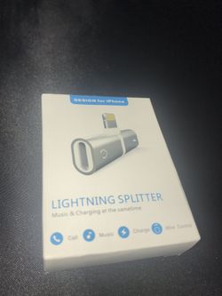 iPhone Lightning Splitter Adapter