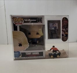 TONY HAWK: Funko Pop! Sports #01 Birdhouse/On a Skateboard Toy/Birdhouse STAAB "Genie" Tech Deck (Board only) /2015 Upper Deck #51 Card